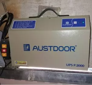 Bình lưu điện P2000 Austdoor